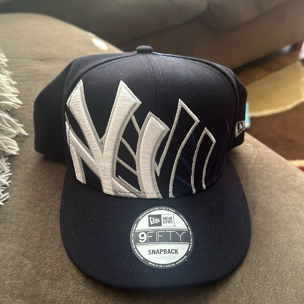 Yankee SnapBack new and never worn